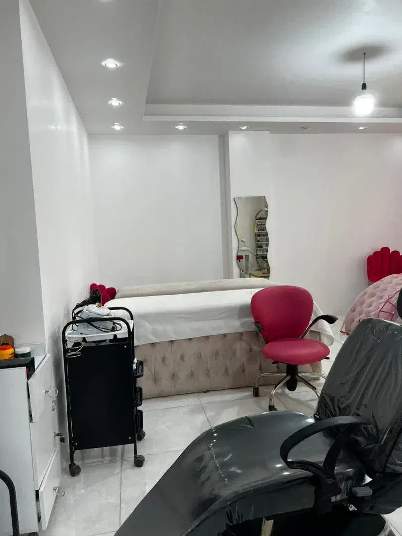 واگذاری سالن زیبایی70 متری اتوبوسرانی|آرایشگاه و سالنهای زیبایی|بندرعباس, |دیوار