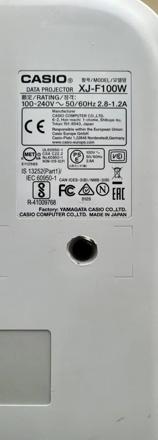 فروش پرژکتور Casio XJ-F100W اصل و کمکار|تلویزیون و پروژکتور|مبارکه, |دیوار