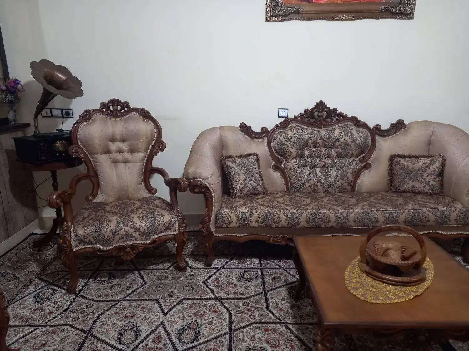 مبل سلطنتی ۷ نفره چوب راش|مبلمان خانگی و میز عسلی|خرمآباد, |دیوار