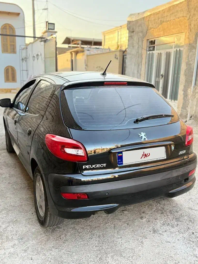 207 مشکی سقف پانا مدل ۱۴۰۳|خودرو سواری و وانت|کاشان, ۲۲ بهمن|دیوار