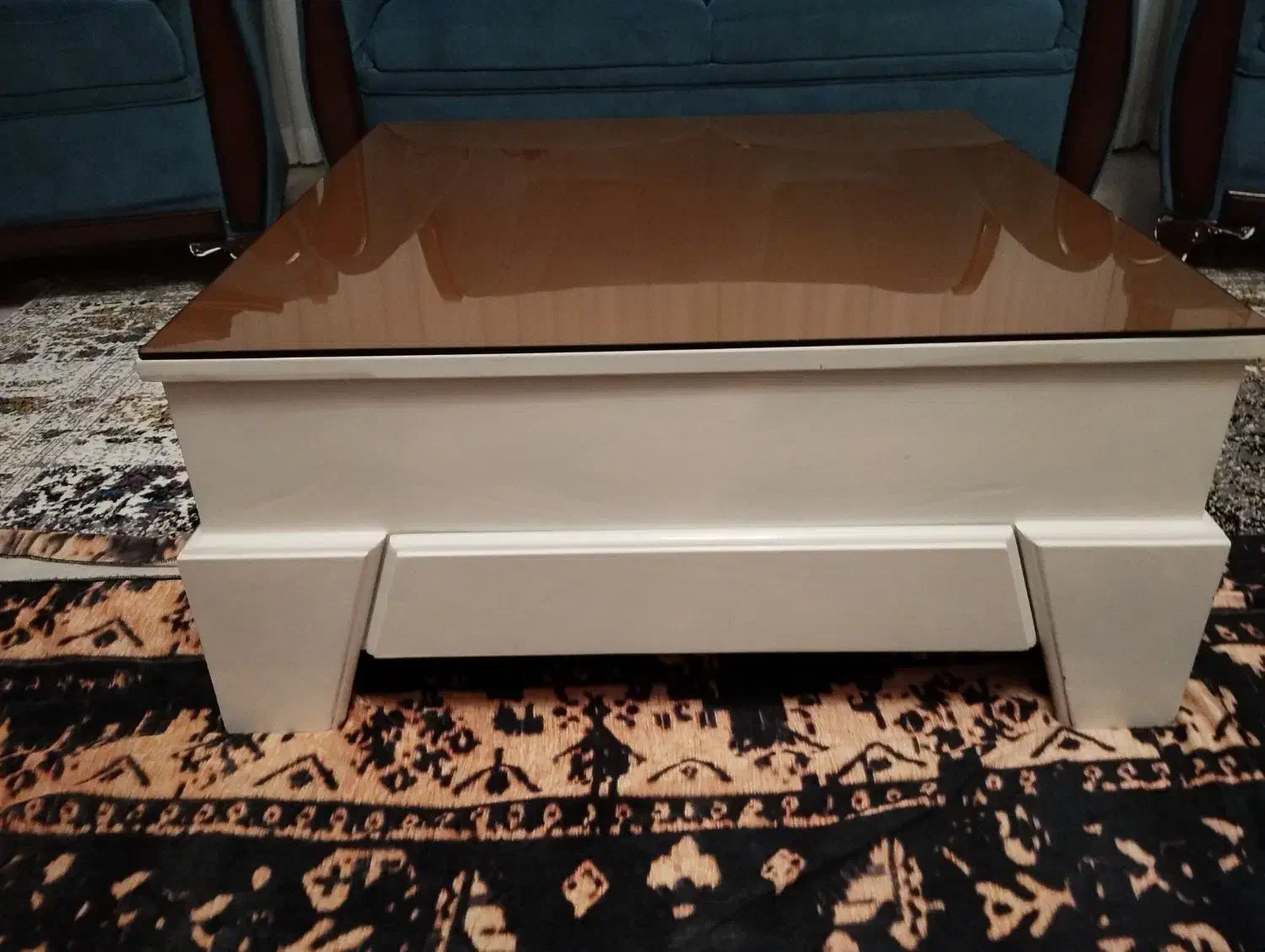 جلو مبلی چوبی تمیز|مبلمان خانگی و میز عسلی|شاهین دژ, |دیوار