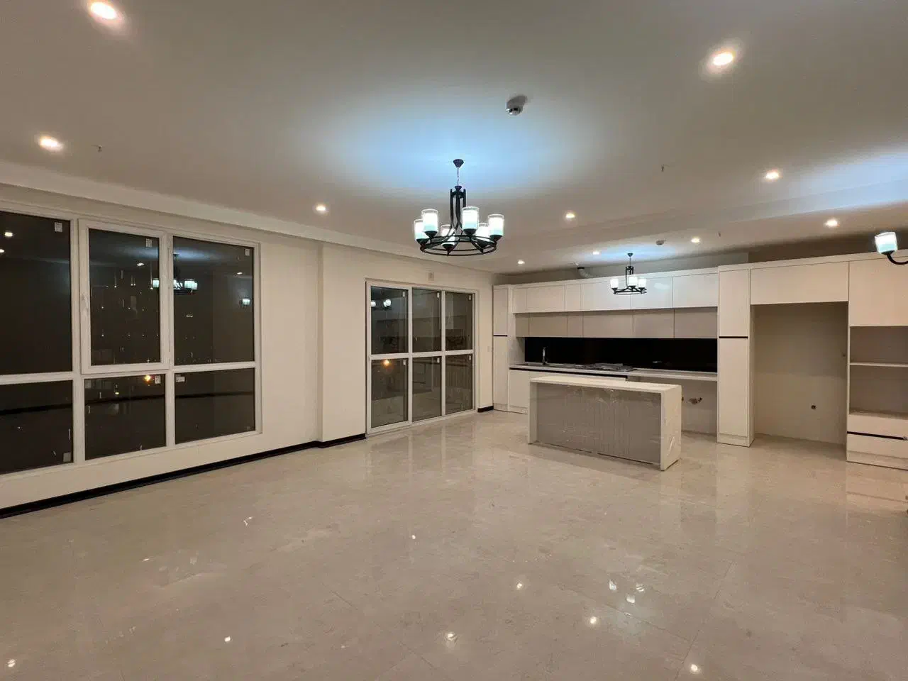 ۱۳۰متر/کم واحد/حاشیه اصلی اقدسیه/فول مدرن|فروش آپارتمان|مشهد, الهیه|دیوار