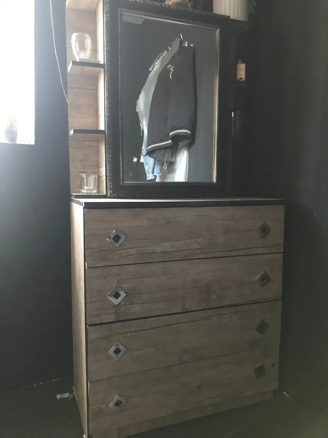 دلاور|جاکفشی، کمد، دراور|کرمانشاه, |دیوار