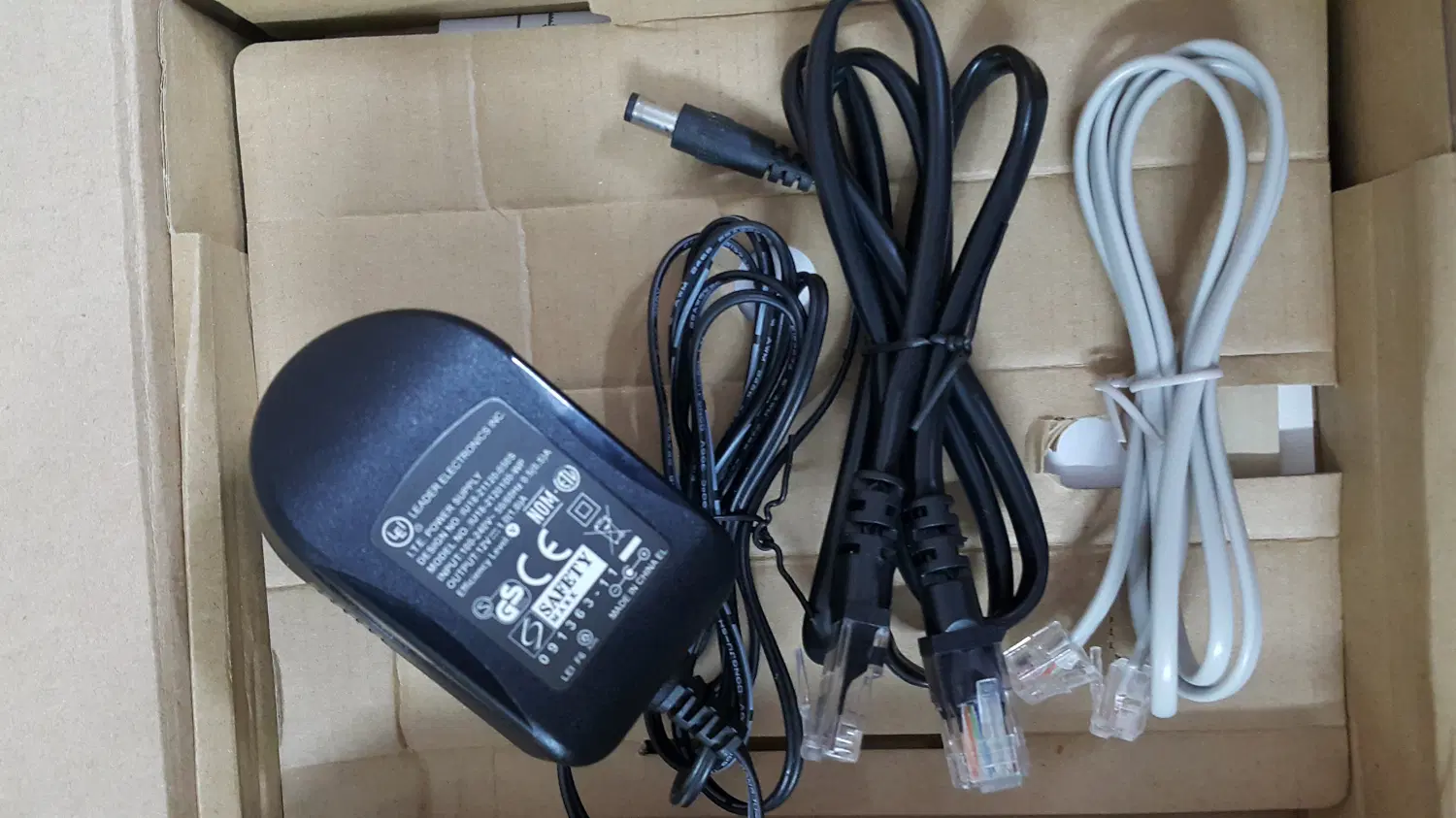 مودم و روتر - ASUS ADSL-DSL-N14U.N300|مودم و تجهیزات شبکه|اصفهان, شهرک کاوه|دیوار