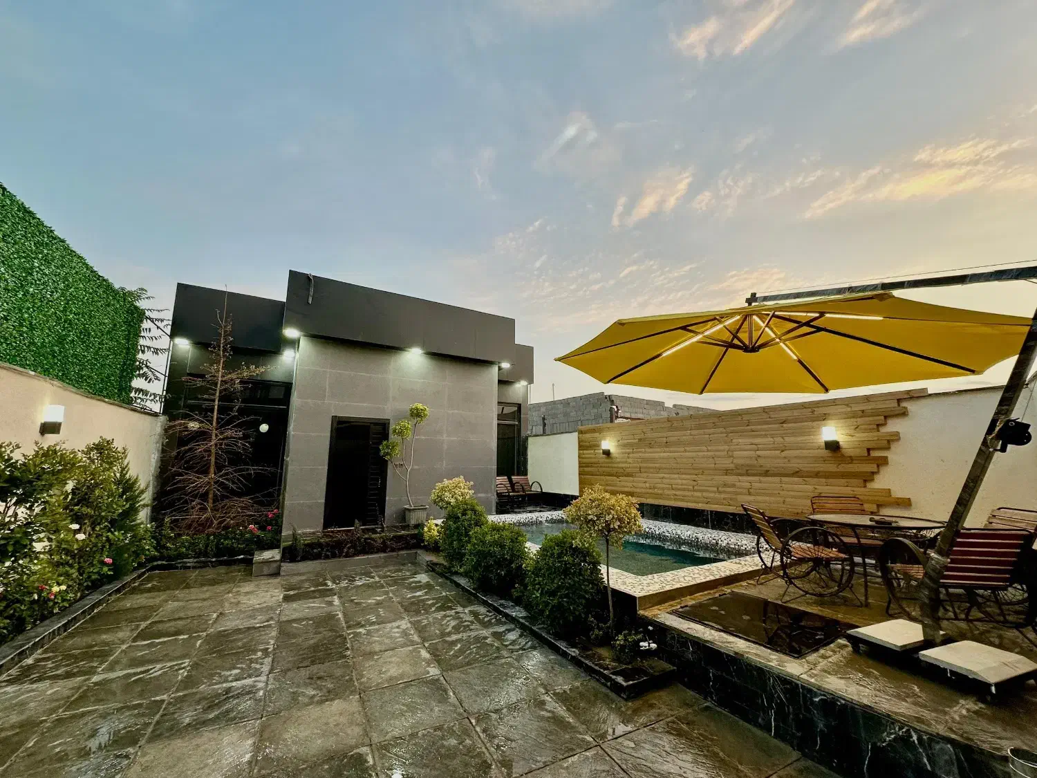 ویلا استخردار مدرن|اجارهٔ کوتاه‌مدت ویلا و باغ|تهران, چیتگر شمالی|دیوار