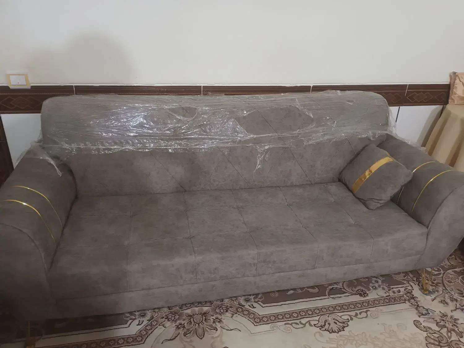 مبل ۷ نفره چستر|مبلمان خانگی و میز عسلی|خرم‌آباد, |دیوار