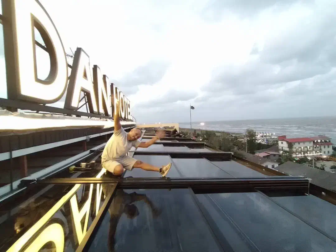 سقف متحرک و شیشه گیوتینی،فروش و تعمیرات|خدمات پیشه و مهارت|رشت, گلسار|دیوار