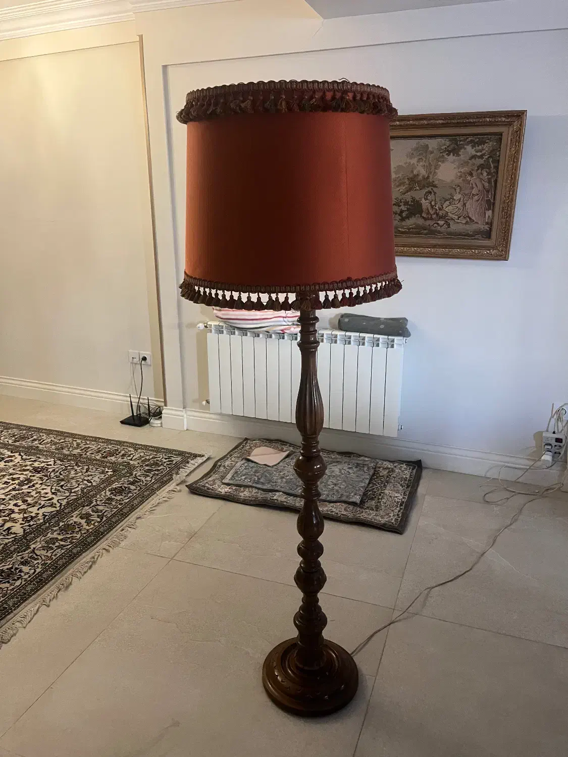 اباژور ایستاده بهمراه کوسن|چراغ خواب و آباژور|تهران, زعفرانیه|دیوار