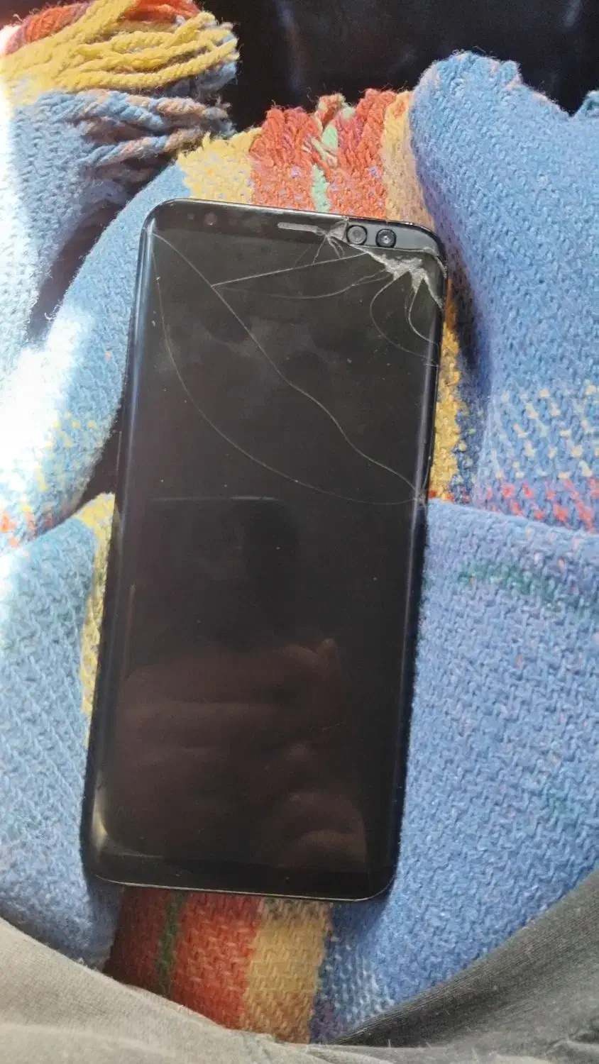 گوشی +s8 آسیب دیده|موبایل|برخوار, |دیوار