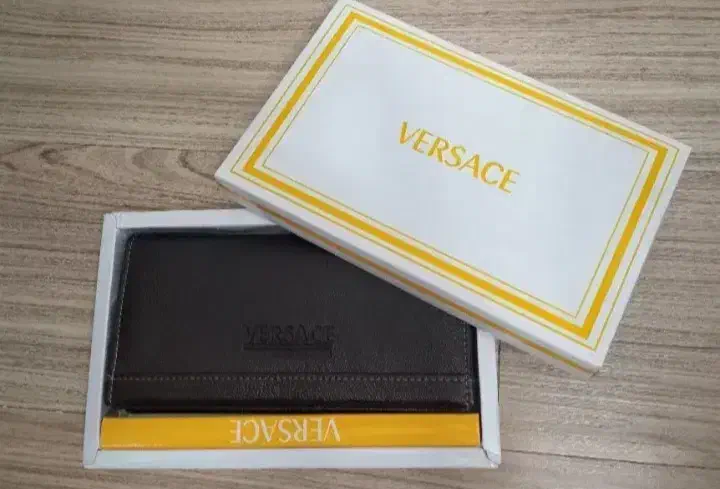 کیف پول چرم|کیف، کفش، کمربند|تهران, فلسطین (میدان انقلاب)|دیوار