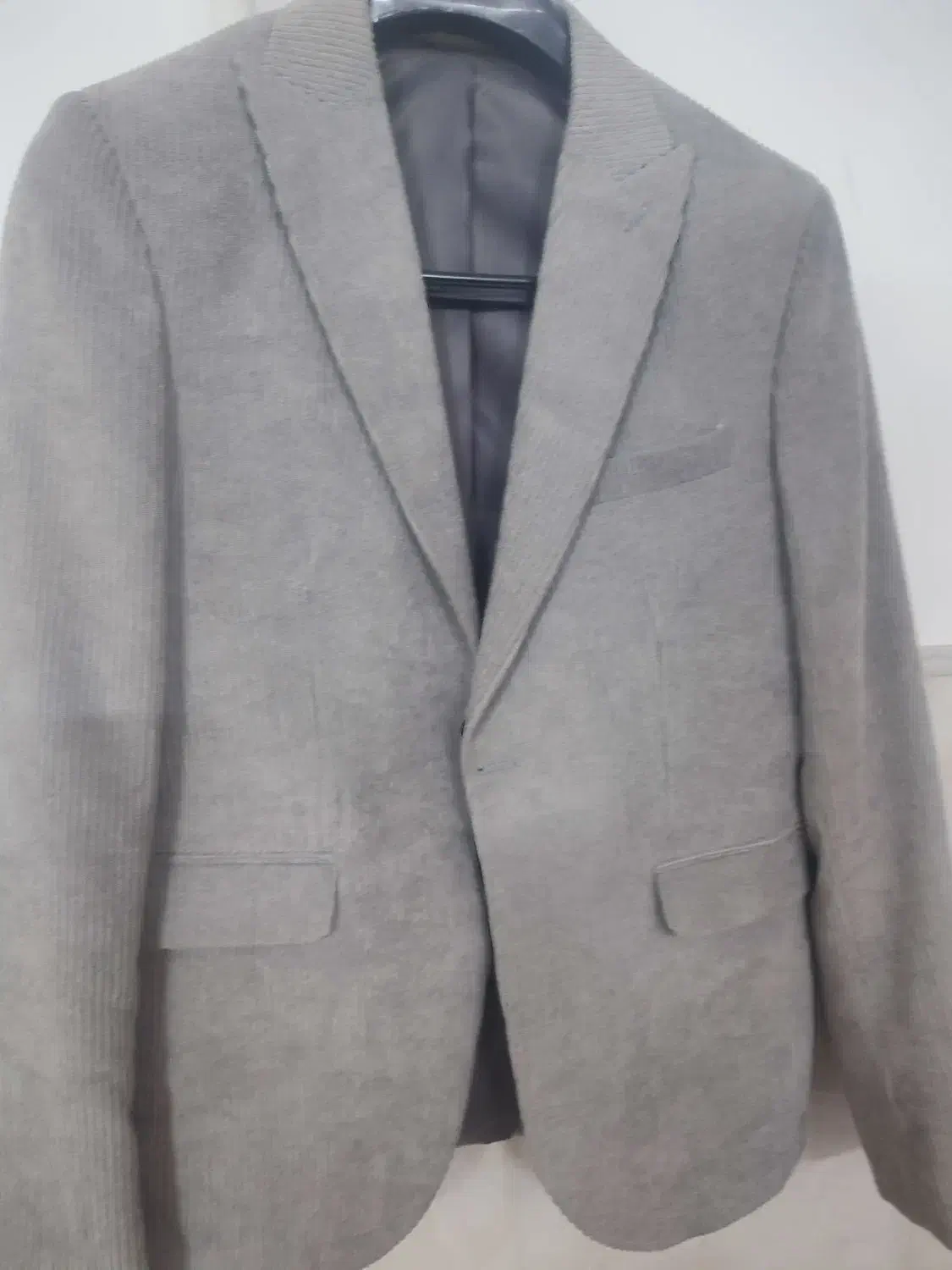 کت تک|لباس|قم, هفت تیر|دیوار