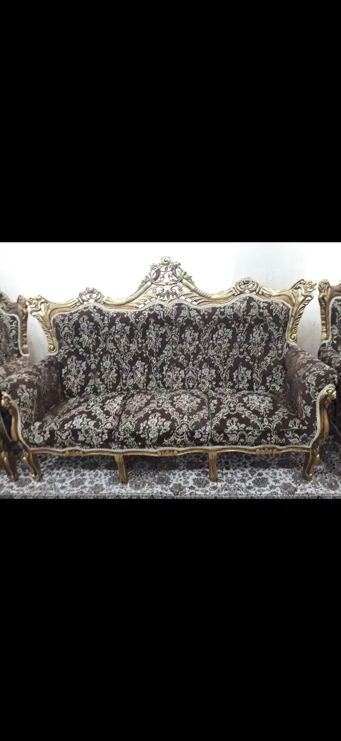 مبل سلطنتی ۷نفره با میز و ۲تا عسلی|مبلمان خانگی و میز عسلی|دهگلان, |دیوار