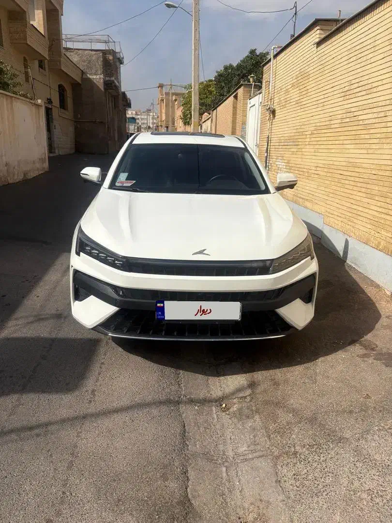 kmc j7 مدل ۱۴۰۳|خودرو سواری و وانت|شیراز, فلکه گاز|دیوار