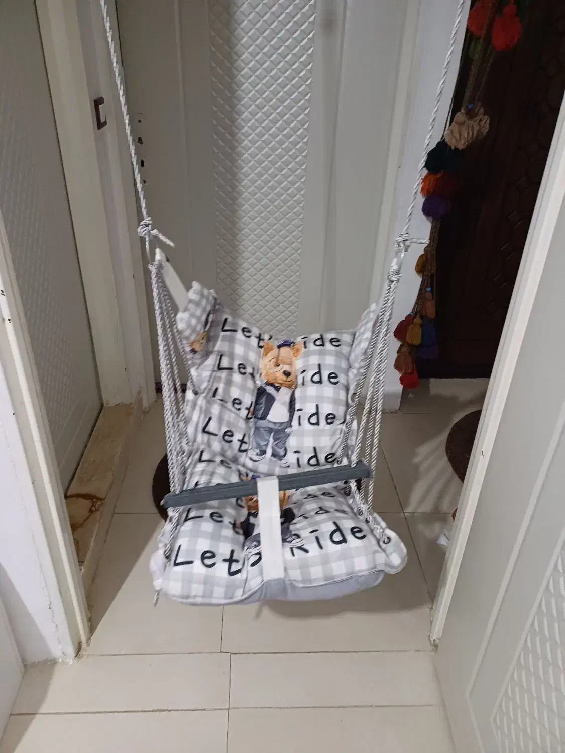 تاب|اسباب و اثاث بچه|هشتگرد, شهرک وحدت|دیوار