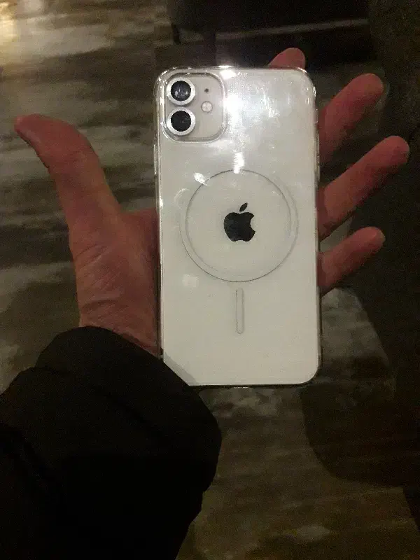 ایفون ۱۱ باطری ۱۰۰|موبایل|کیش, |دیوار