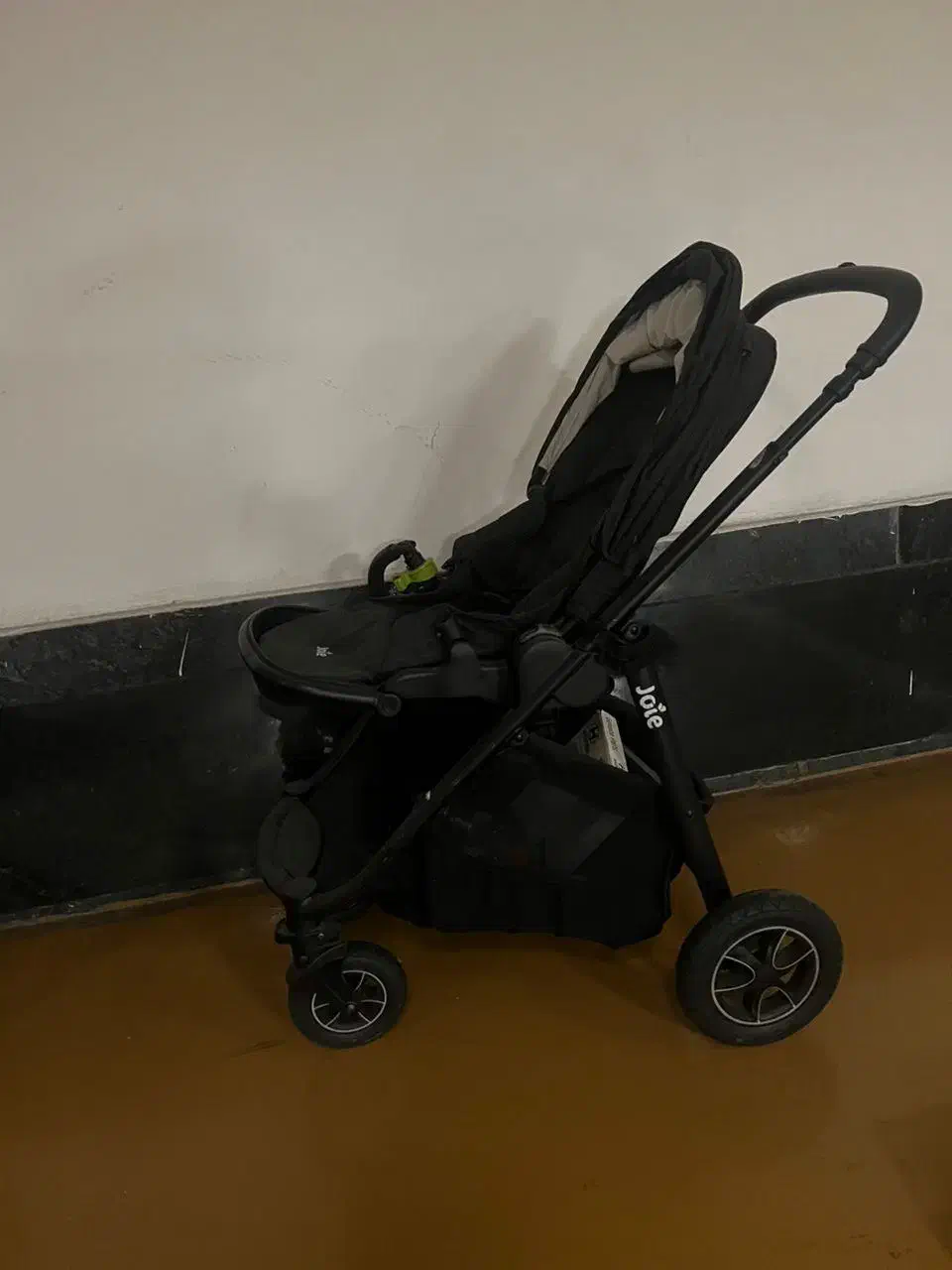 کالسکه و کری آن|کالسکه و لوازم جانبی|تهران, دربند|دیوار