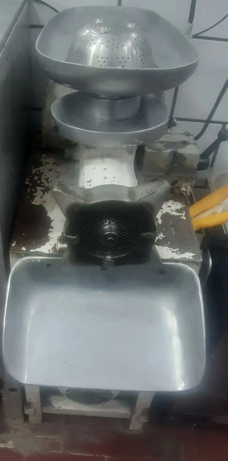 چرخ گوشت قصابی|کافیشاپ و رستوران|اسلامآباد غرب, |دیوار