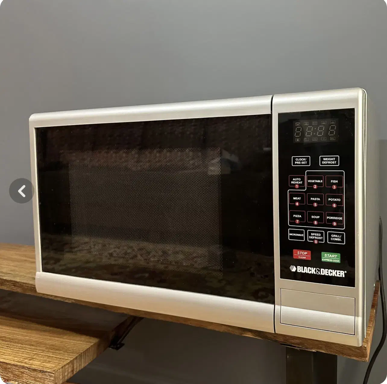 ماکرویو بلک اند دکر (کاملا سالم و در حد نو)|اجاق گاز و لوازم برقی پخت‌وپز|تبریز, |دیوار