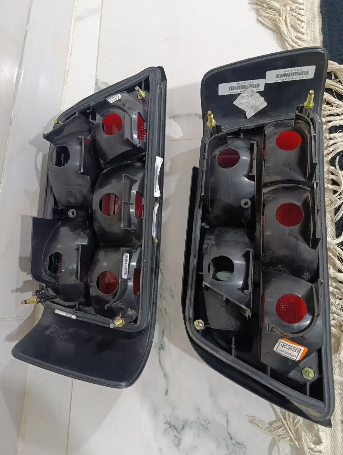 چراغ خطر عقب پارس|قطعات یدکی و لوازم جانبی|نیشابور, دربقاضی|دیوار