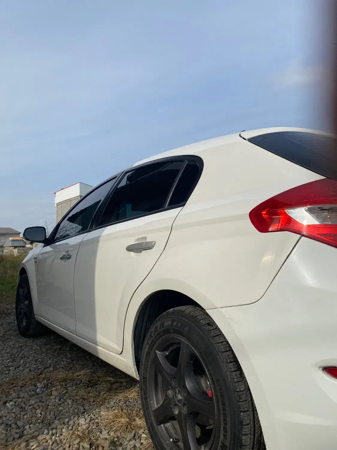 برلیانس۳۲۰|خودرو سواری و وانت|لنگرود, |دیوار