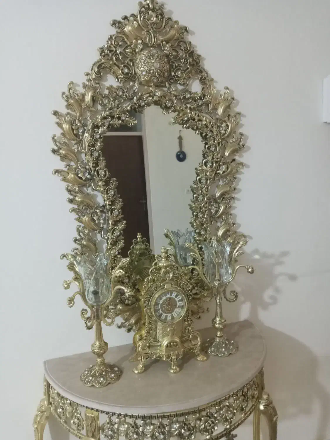 آیینه وشمعدان ومیز|آینه|قزوین, |دیوار