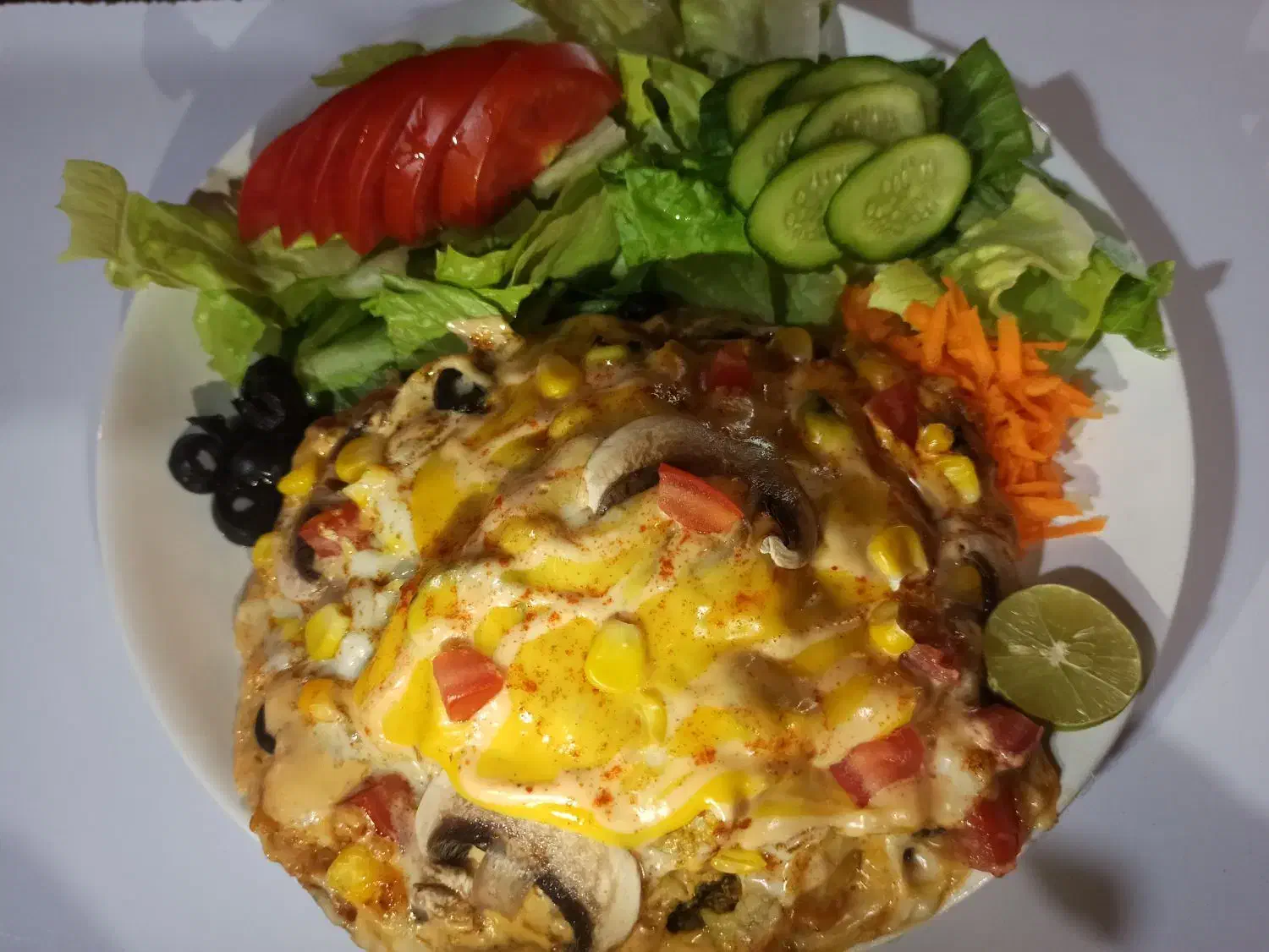 به یک نیروی خانم یا آقا نیازمندیم|استخدام خدمات فروشگاه و رستوران|قم, شاه ابراهیم|دیوار