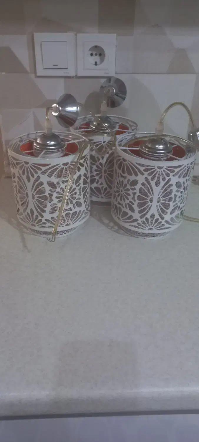 یک عدد لوستر|لوستر و چراغ آویز|فردیس, قریشی|دیوار