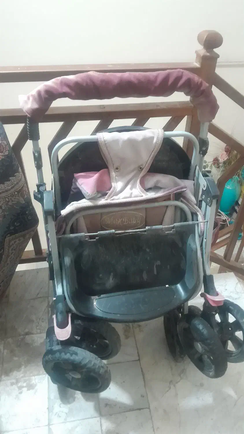 کالسکه دلیجان با کریر در حد نو تمیز|کالسکه و لوازم جانبی|اصفهان, پوریای ولی|دیوار