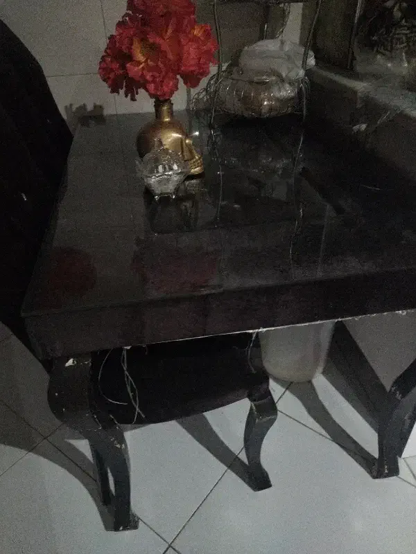 میز|میز و صندلی غذاخوری|نیشابور, مازول|دیوار