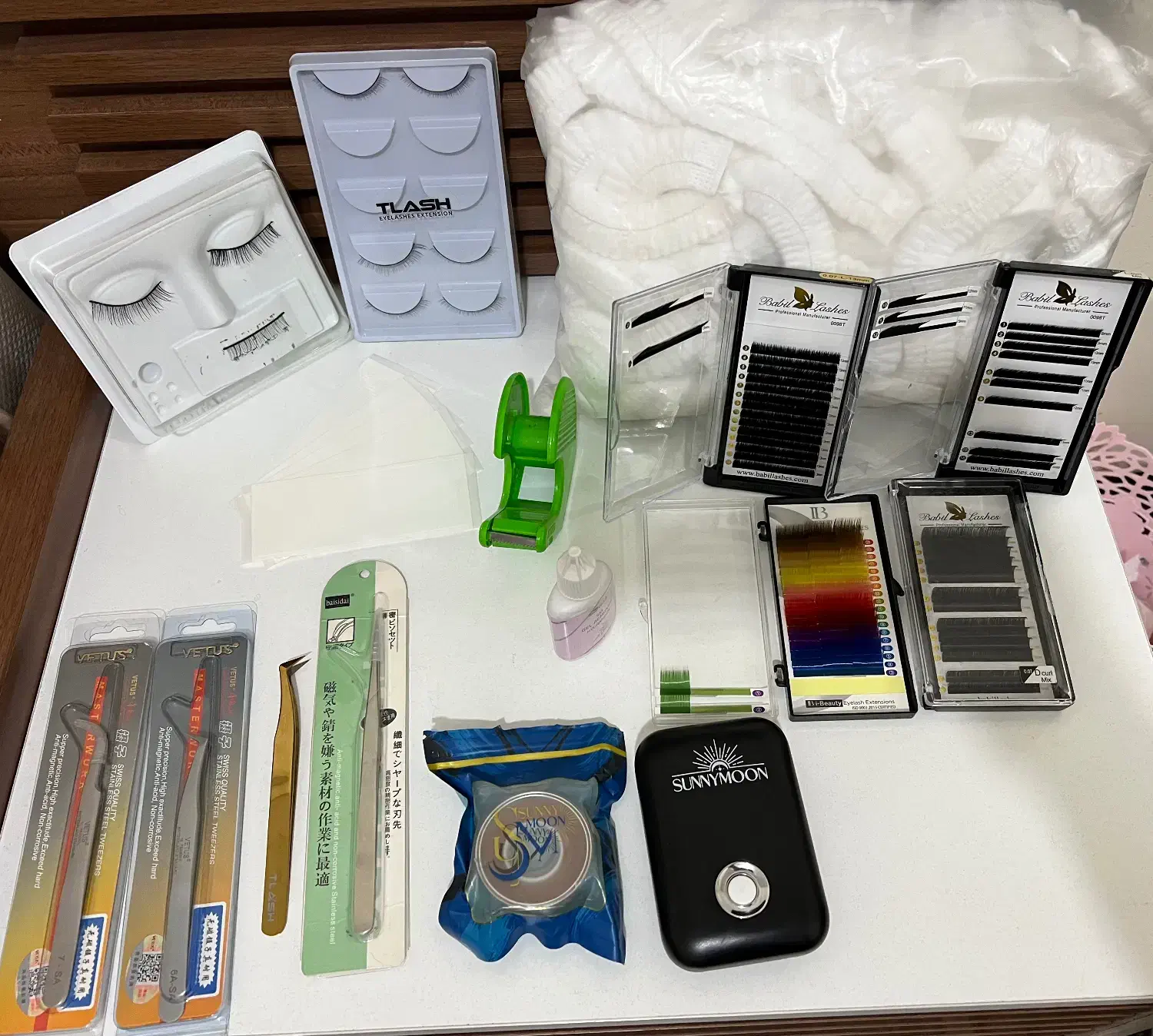 وسایل کاشت مژه|آرایشگاه و سالن‌های زیبایی|فردیس, شهرک راه آهن|دیوار