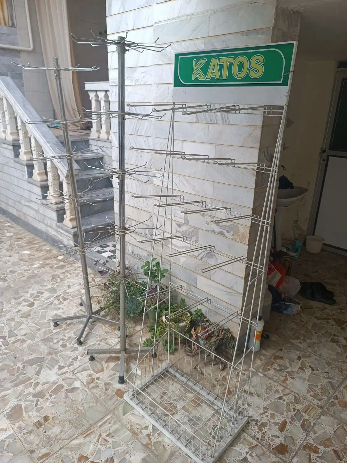 استند نگهدارنده چند طبقه|کتابخانه، شلف، قفسههای دیواری|رشت, حافظ آباد|دیوار