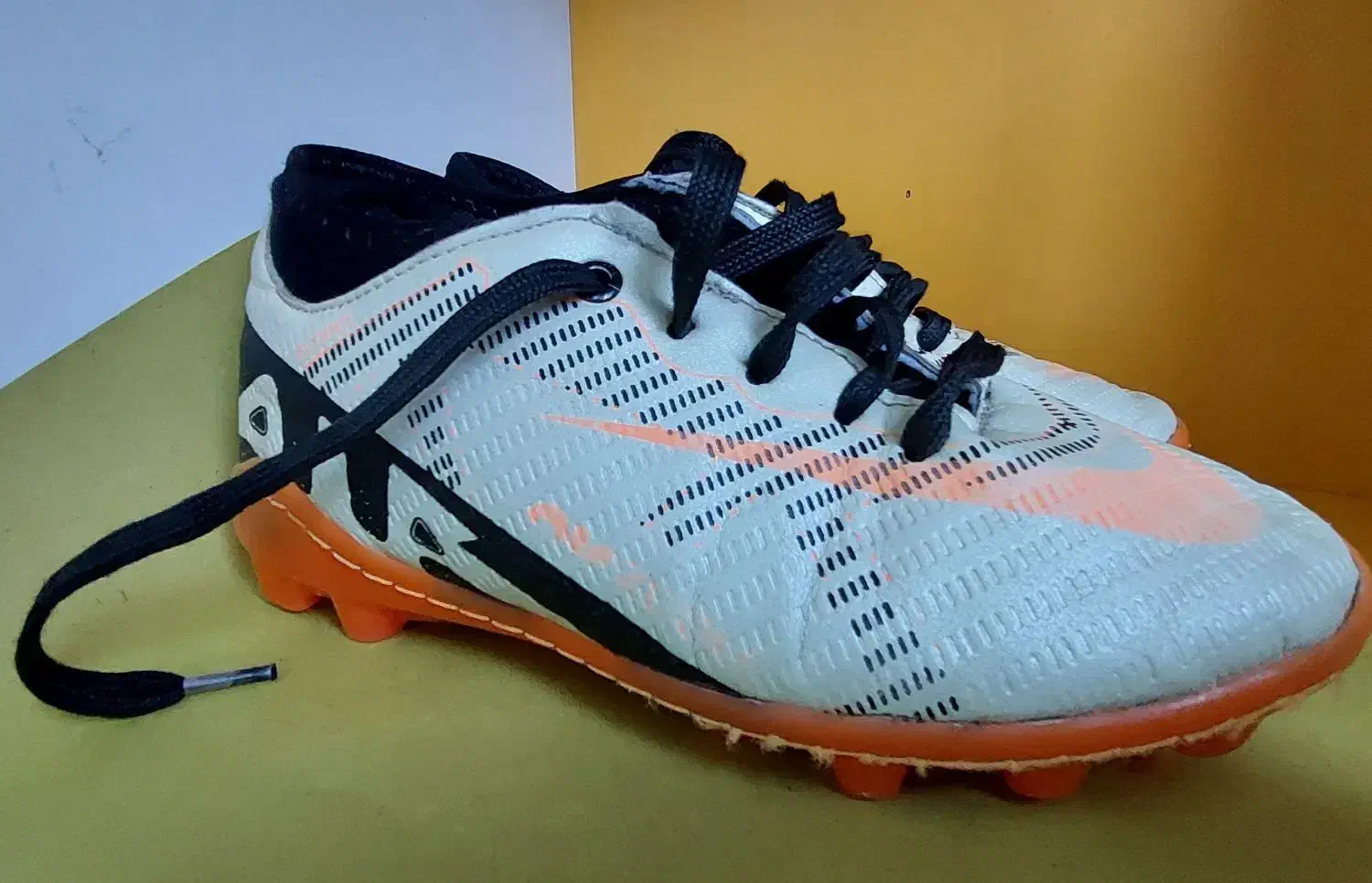 کفش فوتبال مناسب چمن سایز ۳۲ در حد|تجهیزات ورزشی|ملایر, |دیوار