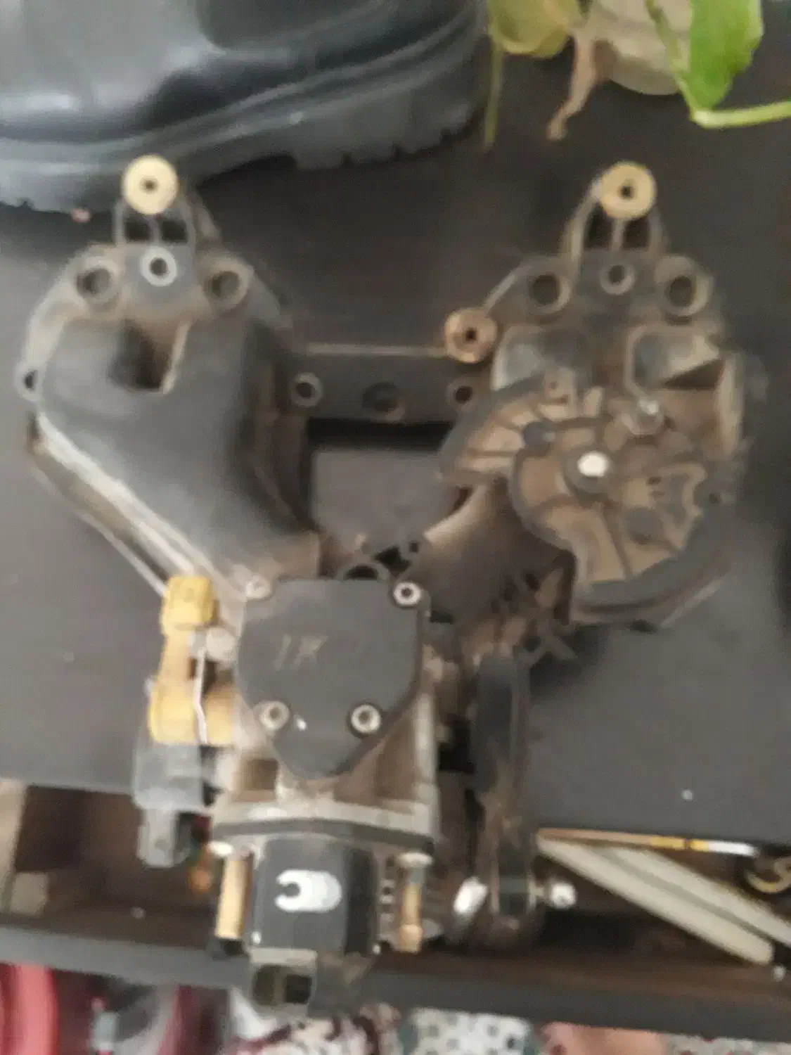 مانیفولد و دریچه گاز ۴۰۵|قطعات یدکی و لوازم جانبی|کرمان, |دیوار