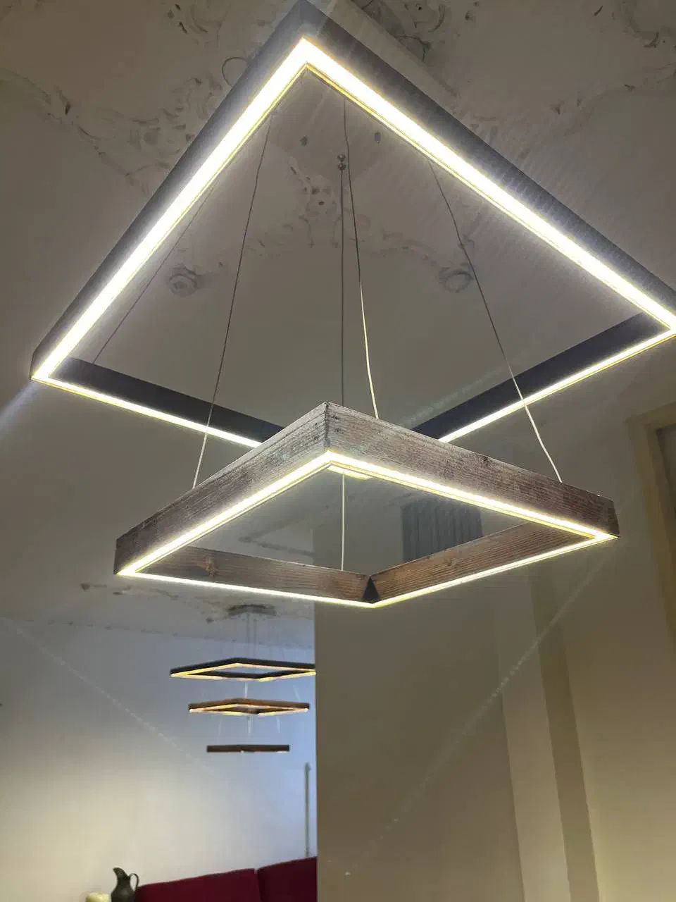 لوستر خطی چوبی|لوستر و چراغ آویز|تهران, شهرک آپادانا|دیوار