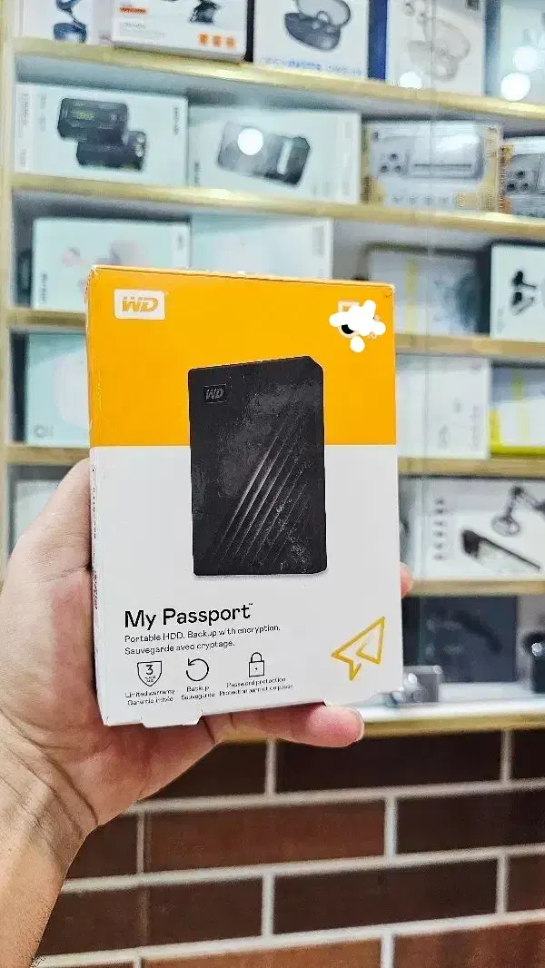 هارد اکسترتال 2 ترا مای پاسپورت wd|قطعات و لوازم جانبی رایانه|اهواز, کوی باهنر|دیوار