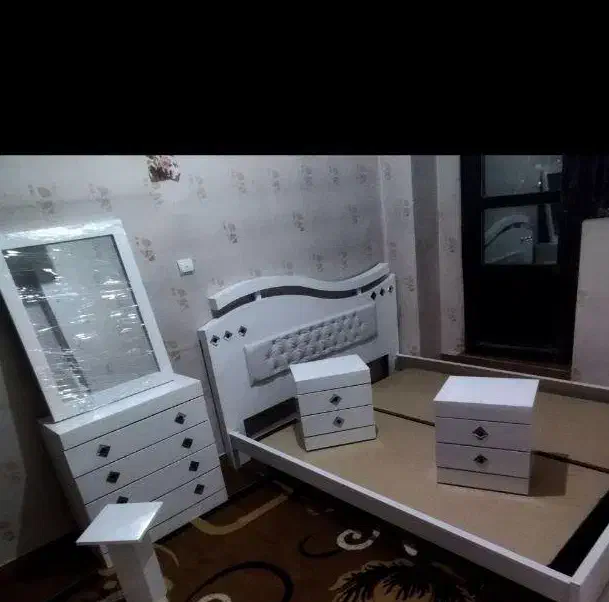 تخت خواب دو نفره|تخت و سرویس خواب|بهمن صغاد, |دیوار