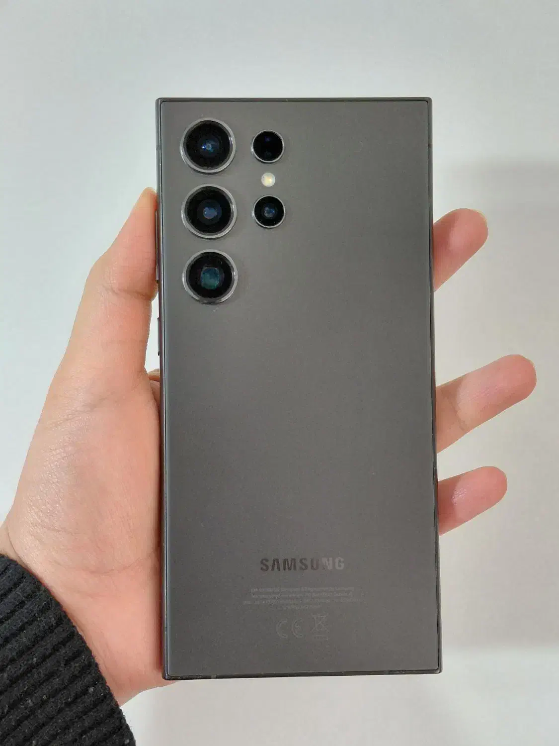 S24 ultra . 256 . black|موبایل|تیکمه داش, |دیوار