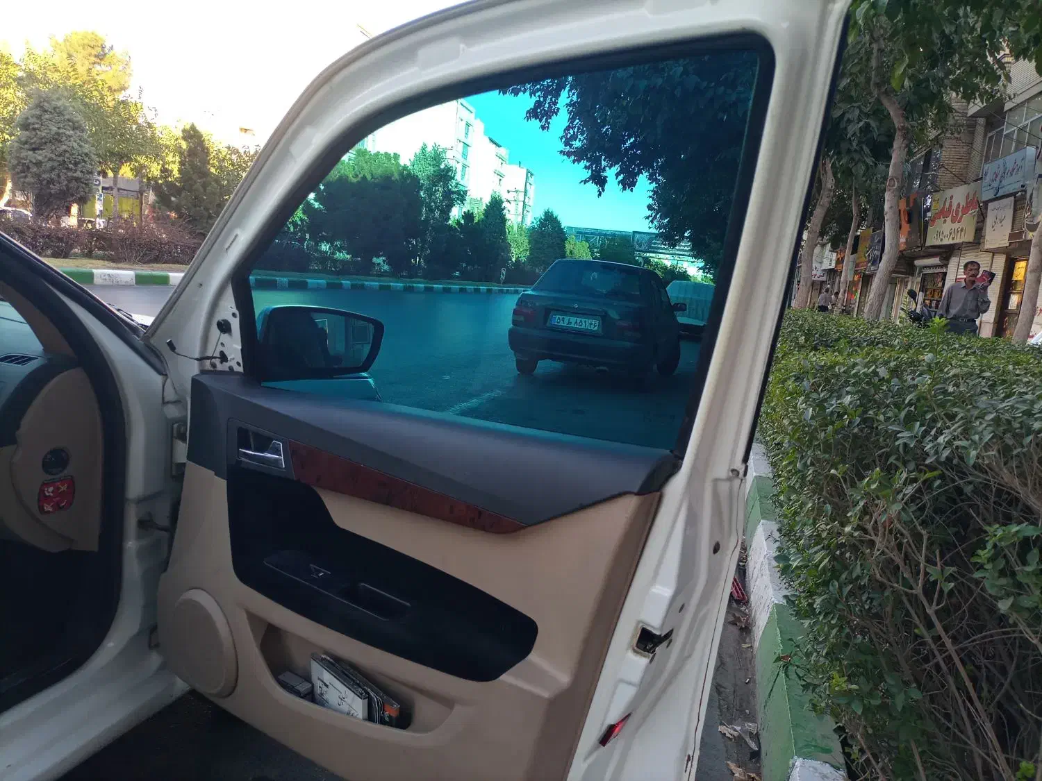 شیشه دودی ضد خش امریکایی با ضمانت|خدمات موتور و ماشین|مشهد, رضاشهر|دیوار