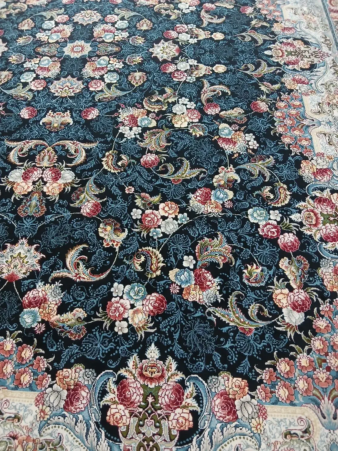 قالی نگین مشهد نونو|فرش|بروجرد, |دیوار