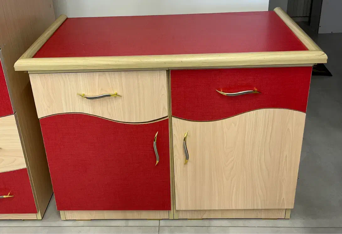 سرویس خواب و کمد نوزاد و نوجوان|تخت و سرویس خواب|شیراز, قدوسی غربی|دیوار