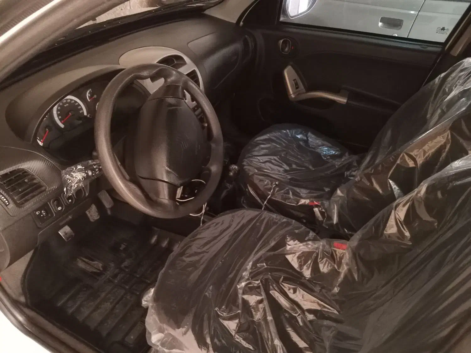 کوییک مدل ۱۴۰۰|خودرو سواری و وانت|کاشان, زیدی|دیوار