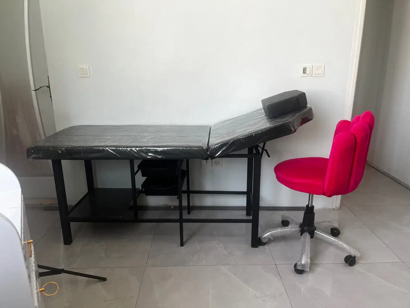 اجاره لاین ناخن واکسشن مژه|خدمات آرایشگری و زیبایی|ری, اقدسیه|دیوار