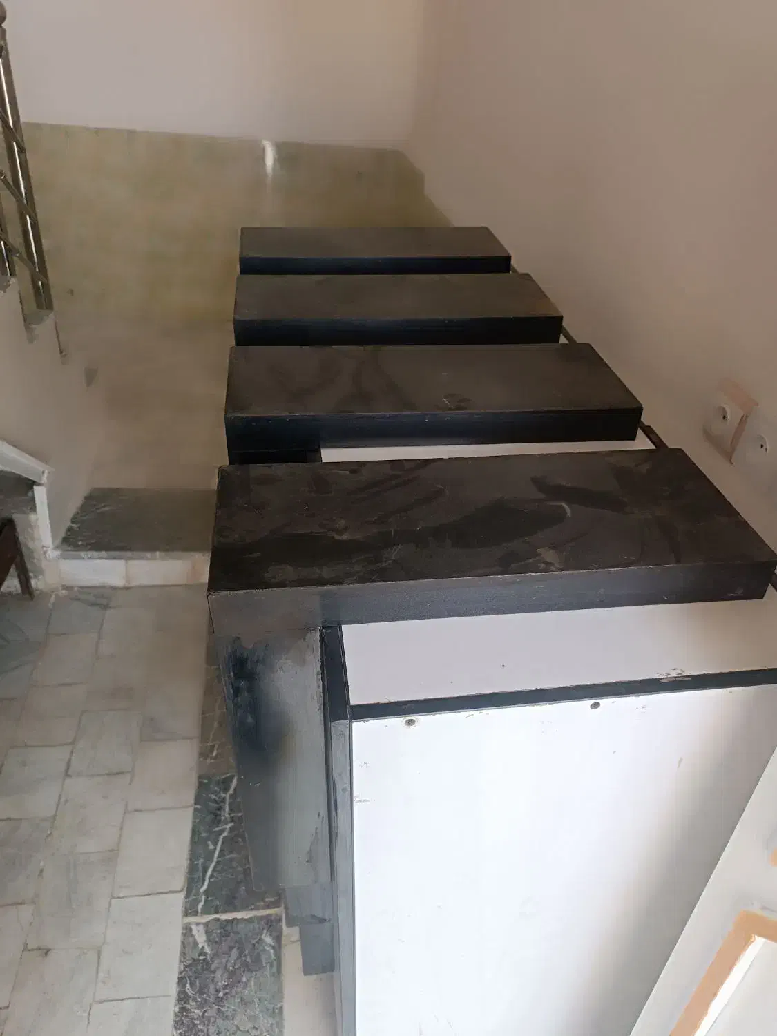 ویترین و میز|بوفه، ویترین، کنسول|الیگودرز, |دیوار