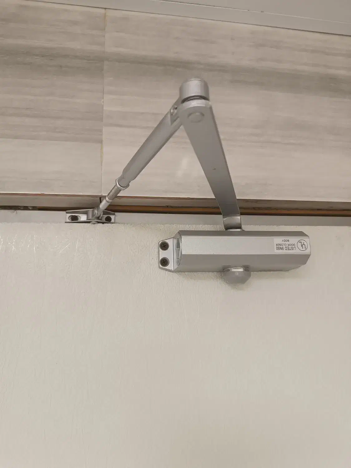 نصب کرکره برقی ونصب دوربین|خدمات پیشه و مهارت|گرگان, |دیوار