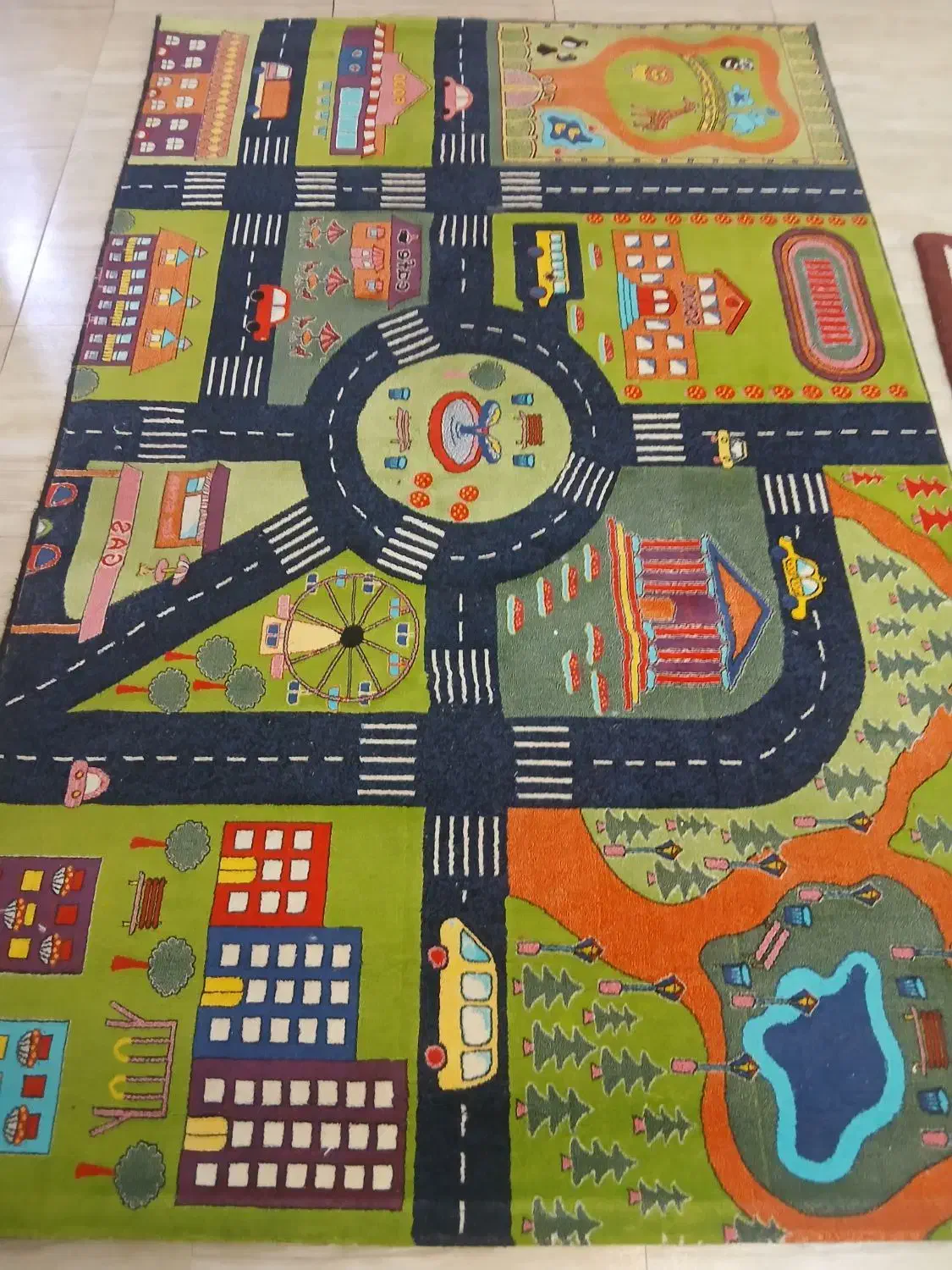 فرش اتاق بچه در حد نو|فرش|تهران, شکوفه|دیوار