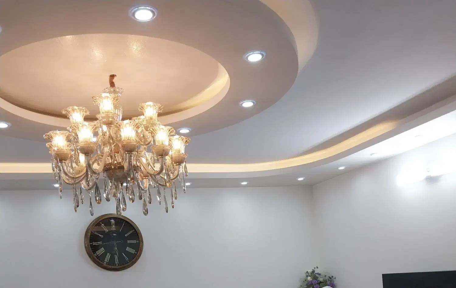 لوستر|لوستر و چراغ آویز|اصفهان, شیخ اشراق|دیوار