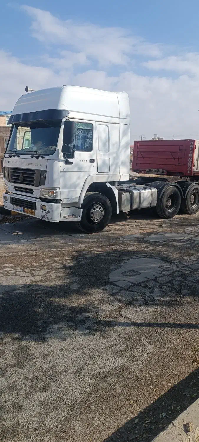 کشنده هوو|خودرو سنگین|قروه, |دیوار