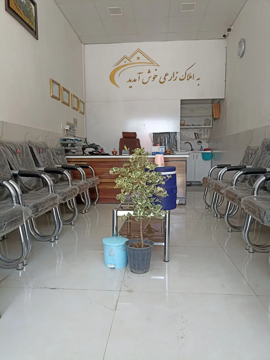 منزل اجاره ای و مغازه اجاره ای در توضیحات پایین|اجارهٔ خانه و ویلا|اسفراین, |دیوار