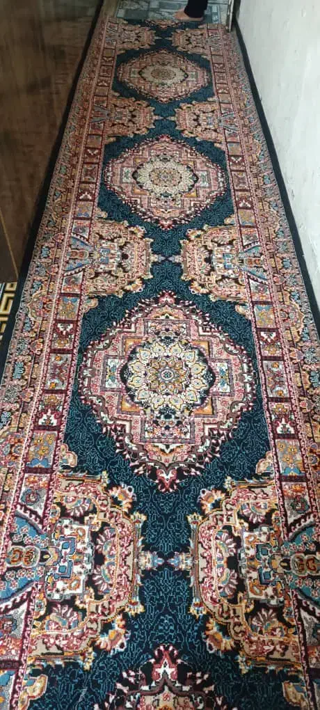 فرش کناره.1/20در3ونیم|فرش|شیراز, شهرک بهار|دیوار