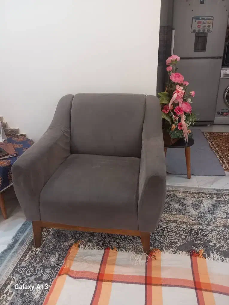 مبل۷نفره|مبلمان خانگی و میز عسلی|کوچصفهان, |دیوار